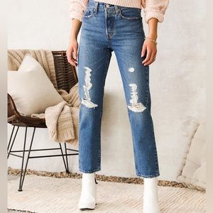 Levi’s Wedgie Straight Jeans size 28